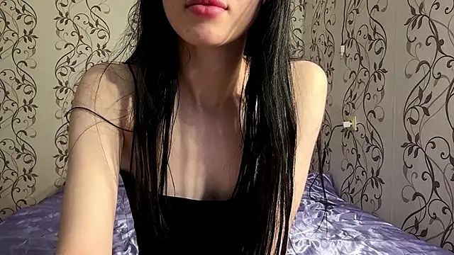 Snapshot of RosamondRuhn chatting on 3, 5, 2026 RosamondRuhn online show from 3, 5, 2026