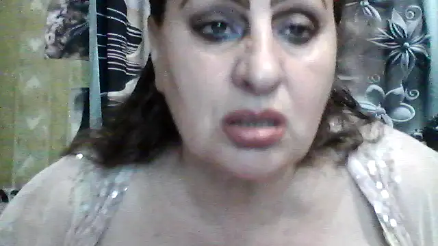 Snapshot of LoaqLovew chatting on 4, 6, 2026 LoaqLovew online show from 4, 6, 2026