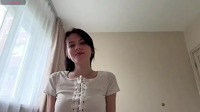 Snapshot of YourChristine chatting on 13, 5, 2026 YourChristine online show from 13, 5, 2026