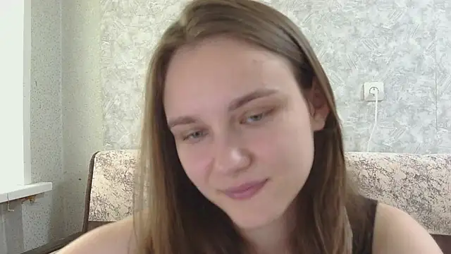 Snapshot of DolcezzaCream chatting on 15, 6, 2026 DolcezzaCream online show from 15, 6, 2026
