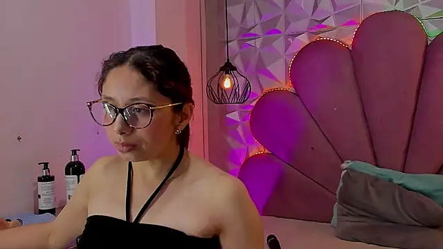 Snapshot of stephaniesun_ chatting on 29, 4, 2026 stephaniesun online show from 29, 4, 2026