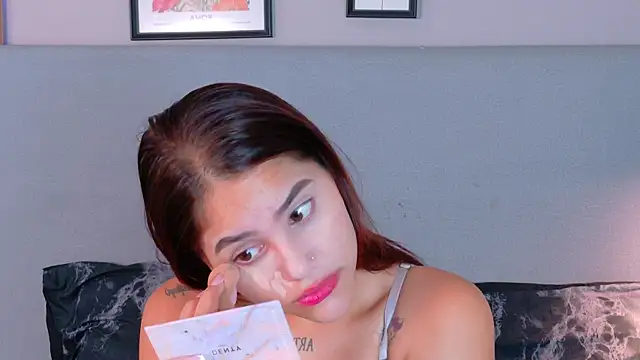 Snapshot of CuteWofy_ chatting on 2, 6, 2026 CuteWofy online show from 2, 6, 2026