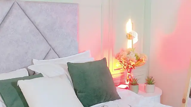 MaddisonEvanss online show from 15, 7, 2026