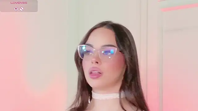 MaddisonEvanss online show from 23, 7, 2026