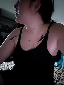 Snapshot of SweetyNaugthy chatting on 22, 7, 2026 SweetyNaugthy online show from 22, 7, 2026