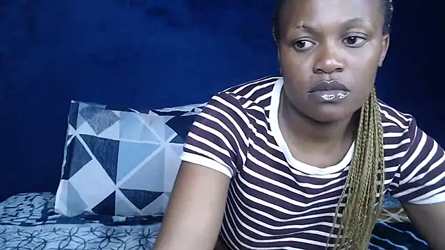 Snapshot of ShortyVibe27 chatting on 7, 7, 2026 ShortyVibe27 online show from 7, 7, 2026