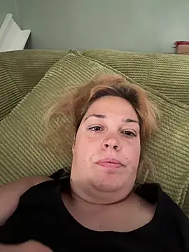 Snapshot of SecretRavenXO chatting on 27, 5, 2026 SecretRavenXO online show from 27, 5, 2026