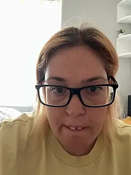 Snapshot of SecretRavenXO chatting on 29, 5, 2026 SecretRavenXO online show from 29, 5, 2026