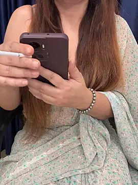 Snapshot of Naughty-Shreenn chatting on 11, 6, 2026 Naughty-Shreenn online show from 11, 6, 2026