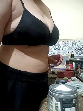 Snapshot of Aayaat__ chatting on 28, 7, 2026 Aayaat online show from 28, 7, 2026
