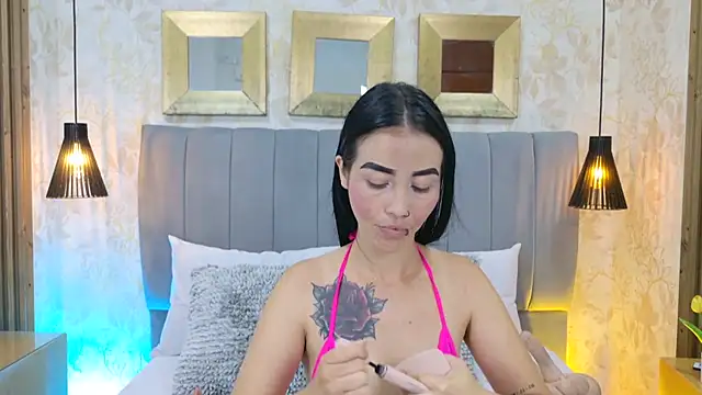 Snapshot of Sophie_Vega chatting on 15, 7, 2026 Sophie Vega online show from 15, 7, 2026