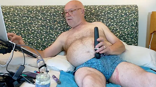 Snapshot of KinkCentral chatting on 23, 6, 2026 KinkCentral online show from 23, 6, 2026