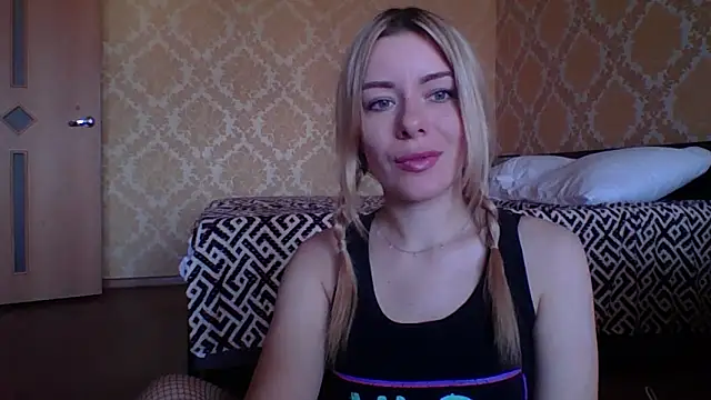 Softy Aura  online show from 27, 5, 2026