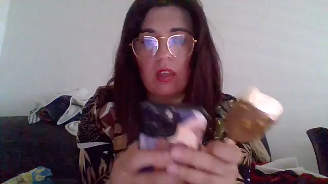 Snapshot of miss16 chatting on 28, 4, 2026 miss16 online show from 28, 4, 2026