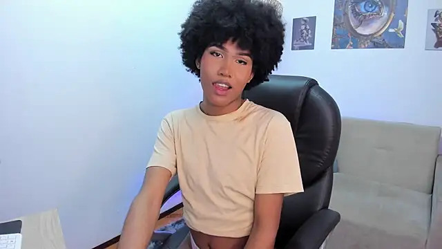 NaomiSaenz  online show from 3, 5, 2026