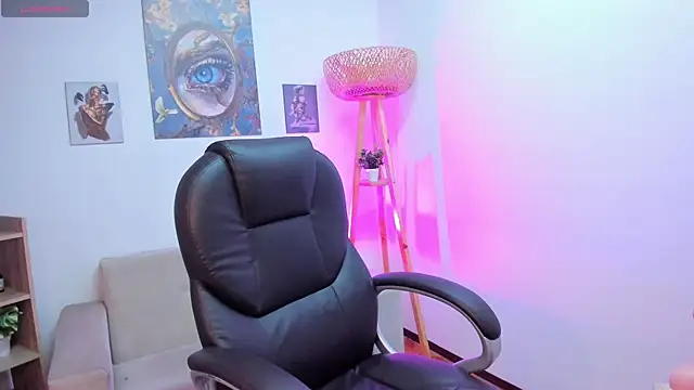 NaomiSaenz  online show from 16, 5, 2026