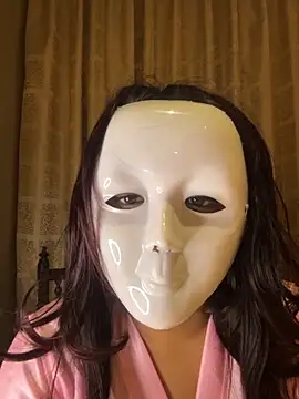 misscocoluxe online show from 20, 6, 2026