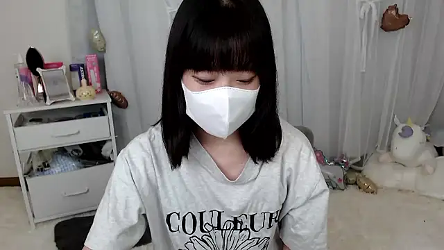 Snapshot of mii__tan chatting on 6, 6, 2026 mii tan online show from 6, 6, 2026