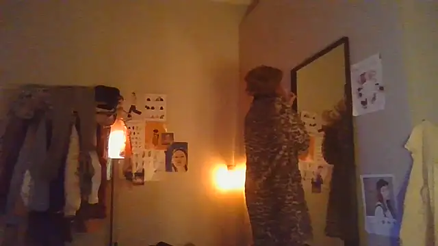 Snapshot of plsmecha chatting on 2, 7, 2026 plsmecha online show from 2, 7, 2026