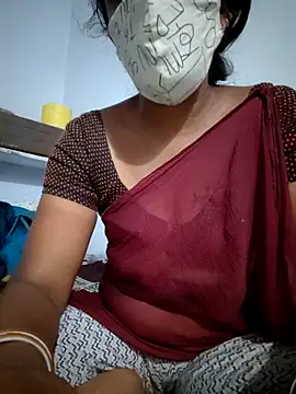Snapshot of Tamil_Hot_HoneyBee chatting on 27, 5, 2026 Tamil Hot HoneyBee online show from 27, 5, 2026