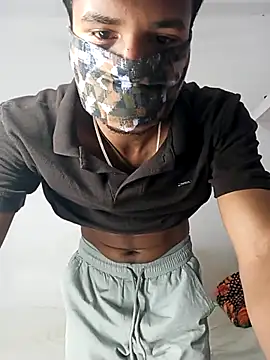 Snapshot of Robin681 chatting on 25, 5, 2026 Robin681 online show from 25, 5, 2026