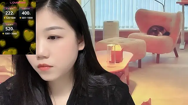 F-Yuwei online show from 25, 4, 2026