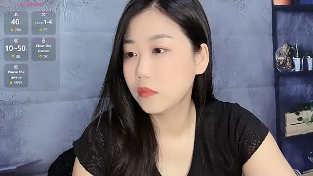 F-Yuwei online show from 30, 4, 2026