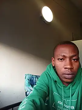 Snapshot of Mphoza0211 chatting on 11, 6, 2026 Mphoza0211 online show from 11, 6, 2026