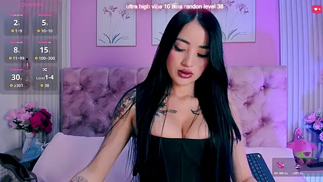 Ariana west  online show from 25, 4, 2026