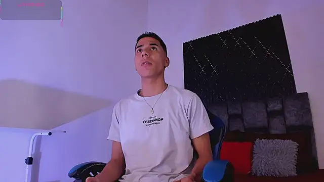 ThiagoSexy005 online show from 31, 7, 2026