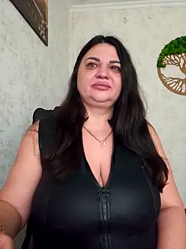 -CUTE-EVVIL- online show from 6, 5, 2026