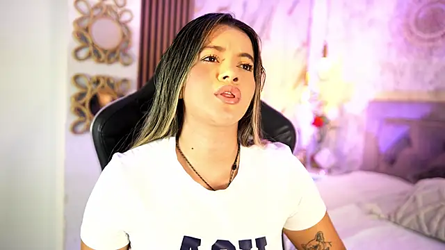 Snapshot of Leidy_2026 chatting on 6, 6, 2026 Leidy 2026 online show from 6, 6, 2026