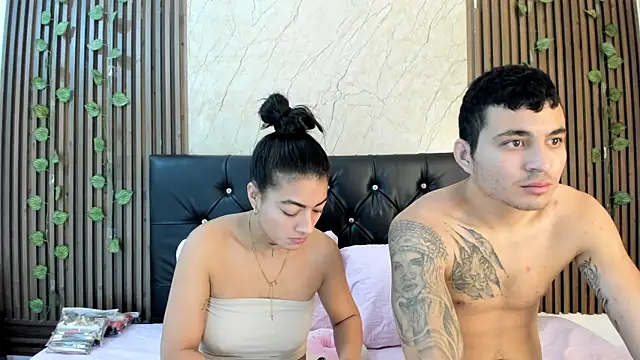 Snapshot of MarceANDCami chatting on 21, 5, 2026 MarceANDCami online show from 21, 5, 2026
