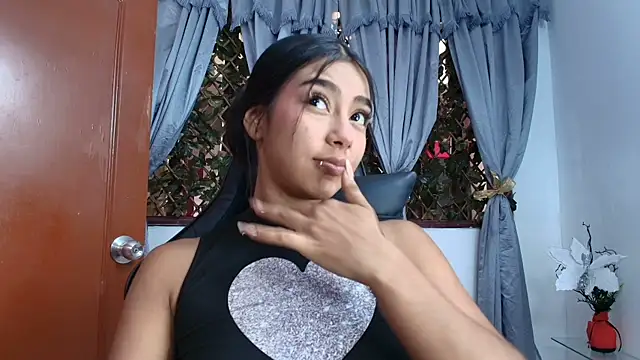 Snapshot of Sofia_Browm chatting on 31, 5, 2026 Sofia Browm online show from 31, 5, 2026