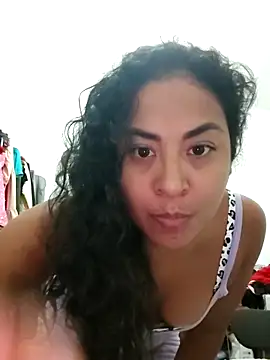 Snapshot of DiosaJaguarMorena chatting on 28, 4, 2026 DiosaJaguarMorena online show from 28, 4, 2026