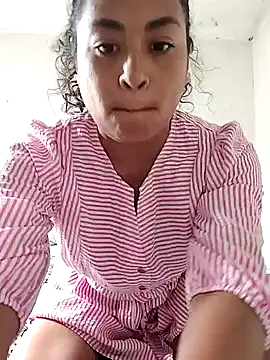 Snapshot of DiosaJaguarMorena chatting on 12, 5, 2026 DiosaJaguarMorena online show from 12, 5, 2026