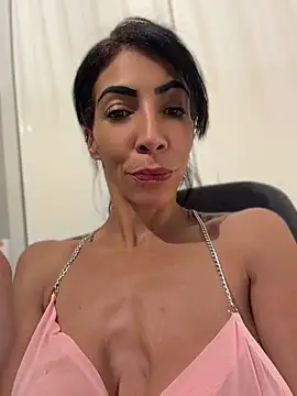 Yasmiinee online show from 7, 6, 2026