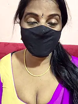Snapshot of Sunitha-tamilponu chatting on 12, 5, 2026 Sunitha-tamilponu online show from 12, 5, 2026