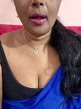 Snapshot of Sunitha-tamilponu chatting on 13, 5, 2026 Sunitha-tamilponu online show from 13, 5, 2026