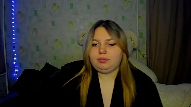 Snapshot of LillyHaigh chatting on 6, 5, 2026 LillyHaigh online show from 6, 5, 2026