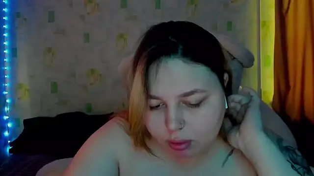 Snapshot of LillyHaigh chatting on 13, 5, 2026 LillyHaigh online show from 13, 5, 2026