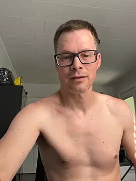 Snapshot of dadbod847364 chatting on 16, 5, 2026 dadbod847364 online show from 16, 5, 2026