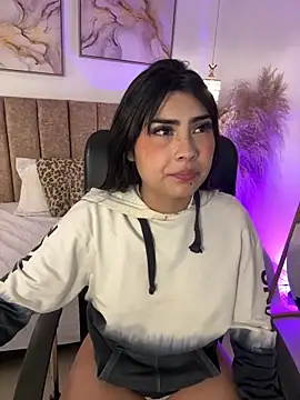 SofiVelvet  online show from 13, 5, 2026