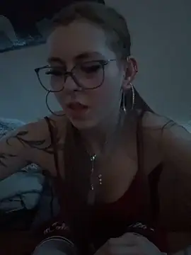 Snapshot of Lina-420 chatting on 24, 5, 2026 Lina-420 online show from 24, 5, 2026