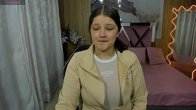 Snapshot of Krysstal_tay1 chatting on 20, 7, 2026 Krysstal tay1 online show from 20, 7, 2026