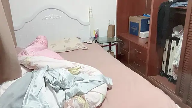 Snapshot of XIAOnaimao-001 chatting on 5, 5, 2026 XIAOnaimao-001 online show from 5, 5, 2026