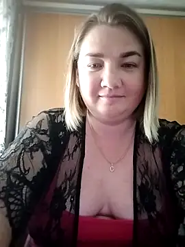 Snapshot of MiyaOlliver chatting on 12, 5, 2026 MiyaOlliver online show from 12, 5, 2026