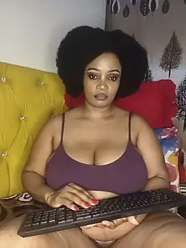 Snapshot of GlamGoddess91 chatting on 9, 7, 2026 GlamGoddess91 online show from 9, 7, 2026