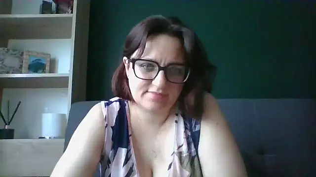 Snapshot of sensual_paris chatting on 16, 7, 2026 sensual paris online show from 16, 7, 2026