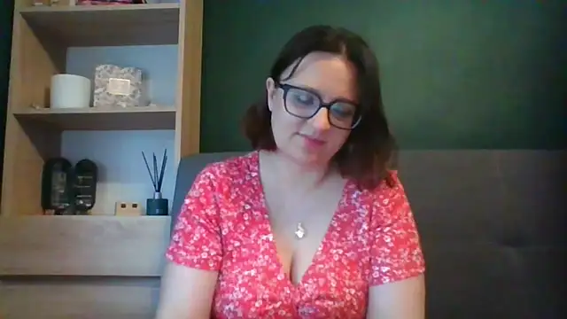 Snapshot of sensual_paris chatting on 27, 7, 2026 sensual paris online show from 27, 7, 2026